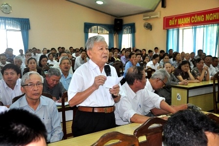 Cử tri quận Thanh Khê phản ảnh về việc phong tướng, tá nhiều hiện nay