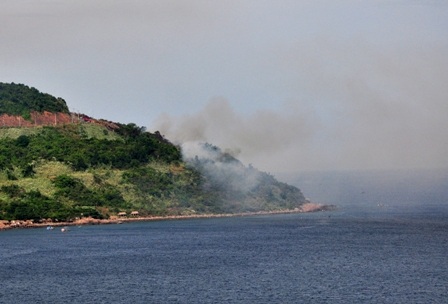 Đám cháy tại khu vực bán đảo Sơn Trà chiều 21/6