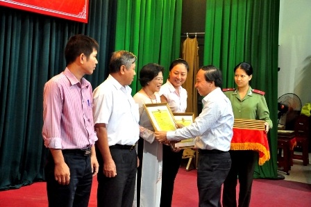 Hỗ trợ người vừa mãn hạn tù hòa nhập cộng đồng