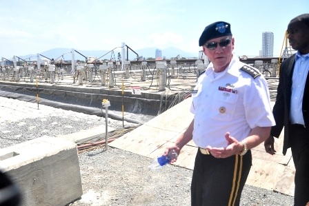 Đại tướng Martin Dempsey thăm khu vực xử lý dioxin đang vận hành