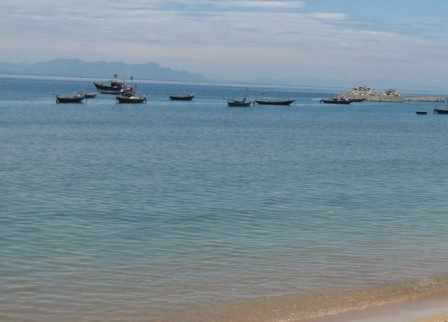 Vùng biển xã Điện Dương (Điện Bàn, Quảng Nam) nơi ông Xuân bị rớt xuống biển và tử vong