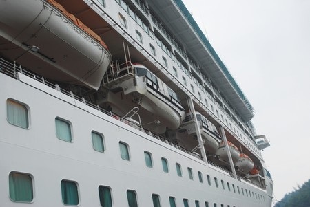 Mục sở thị khách sạn nổi 5 sao “Huyền thoại của biển” - 2 Mục sở thị khách sạn nổi 5 sao “Huyền thoại của biển” - 2