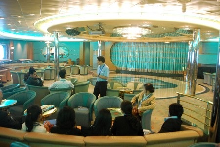 Mục sở thị khách sạn nổi 5 sao “Huyền thoại của biển” - 6 Mục sở thị khách sạn nổi 5 sao “Huyền thoại của biển” - 6