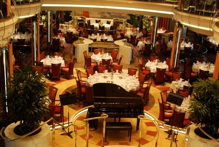 Mục sở thị khách sạn nổi 5 sao “Huyền thoại của biển” - 15 Mục sở thị khách sạn nổi 5 sao “Huyền thoại của biển” - 15