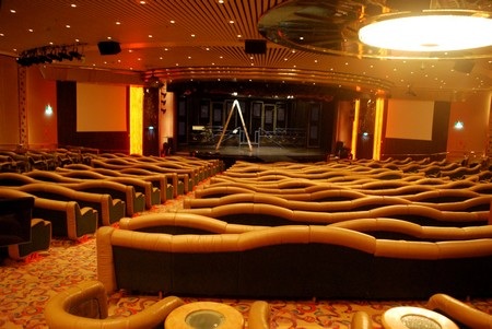 Mục sở thị khách sạn nổi 5 sao “Huyền thoại của biển” - 5 Mục sở thị khách sạn nổi 5 sao “Huyền thoại của biển” - 5