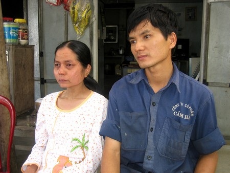 Thêm một cô gái trẻ mang gương mặt bà già - 6