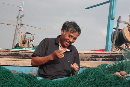 Mưu sinh ở bến cá - 10