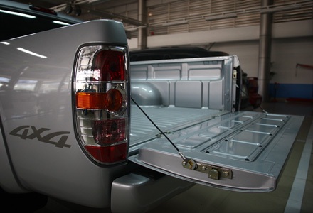 Mazda BT50 - Thân Nhật hồn Mỹ - 16 Mazda BT50 - Thân Nhật hồn Mỹ - 16