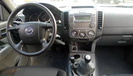 Điểm mặt “chiến binh” trên thị trường xe bán tải  - 9