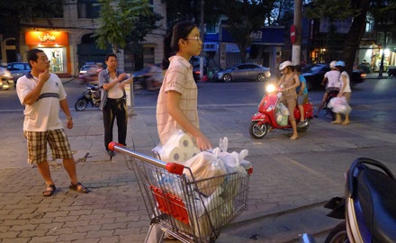 Túi nylon: nay tiện, mai hại… - 10