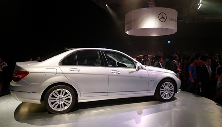 Mercedes Việt Nam giới thiệu C-Class bản 2012 - 5 Mercedes Việt Nam giới thiệu C-Class bản 2012 - 5
