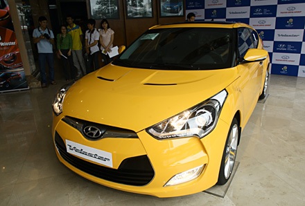 Hyundai Veloster thế hệ thứ hai chuẩn bị ra mắt - 5 Hyundai Veloster ra mắt lần đầu tiên năm 2011 tại Việt Nam