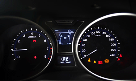 Hyundai Veloster chính hãng giá gần 840 triệu đồng - 16