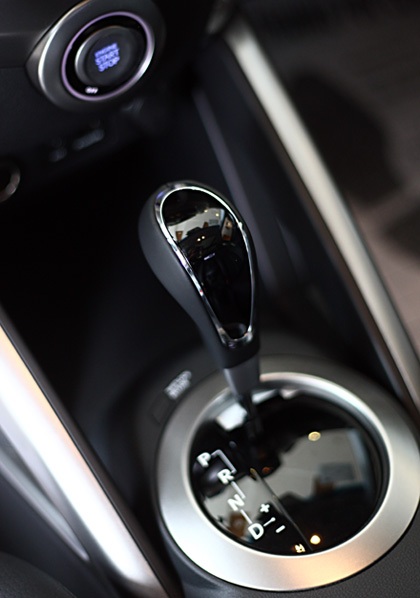 Hyundai Veloster chính hãng giá gần 840 triệu đồng - 18