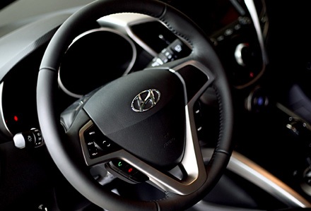 Hyundai Veloster chính hãng giá gần 840 triệu đồng - 14