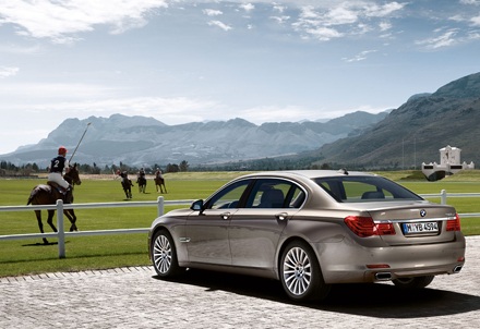 Xe BMW sedan hạng sang mới chuẩn bị về Việt Nam - 12 Xe BMW sedan hạng sang mới chuẩn bị về Việt Nam - 12