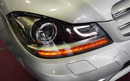 Mercedes giới thiệu bản mạnh nhất dòng C-Class tại Việt Nam - 2 Mercedes giới thiệu bản mạnh nhất dòng C-Class tại Việt Nam - 2