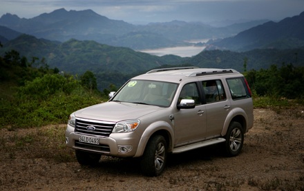 Pajero Sport - Everest - Fortuner: SUV nào cho bạn? - 3