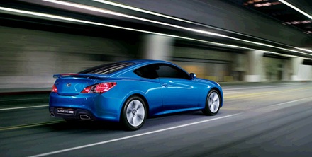 So sánh xe Genesis coupe và Scirocco - 3