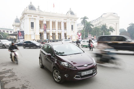 Thị trường ôtô trong nước: Chưa thấy ánh sáng - 1 Thị trường ôtô trong nước: Chưa thấy ánh sáng - 1