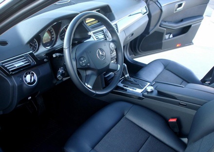 Mercedes E200 BE và E300 AMG lắp ráp trong nước - 5 Mercedes E200 BE và E300 AMG lắp ráp trong nước - 5