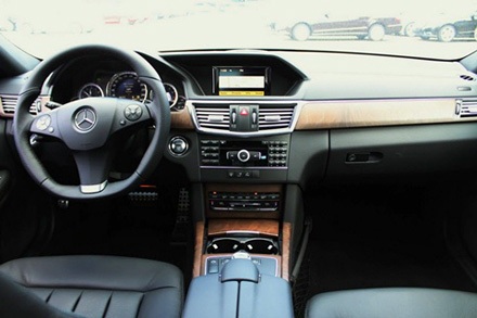 Mercedes E200 BE và E300 AMG lắp ráp trong nước - 10 Mercedes E200 BE và E300 AMG lắp ráp trong nước - 10