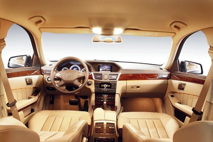 Mercedes Việt Nam chính thức ra mắt E-class 2012 - 3 Mercedes Việt Nam chính thức ra mắt E-class 2012 - 3