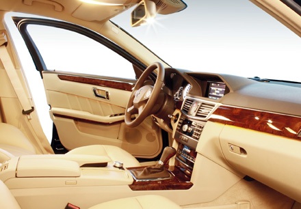 Mercedes Việt Nam chính thức ra mắt E-class 2012 - 4 Mercedes Việt Nam chính thức ra mắt E-class 2012 - 4