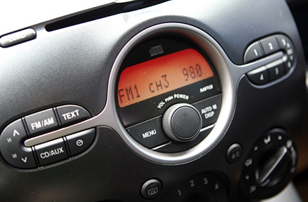 Xe Mazda2 lắp ráp trong nước có gì? - 9 Xe Mazda2 lắp ráp trong nước có gì? - 9