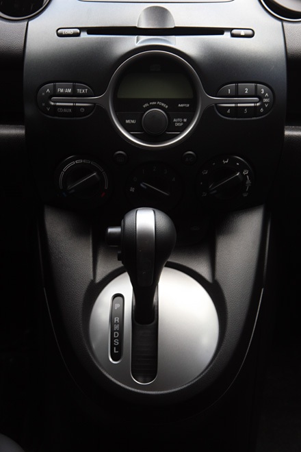 Xe Mazda2 lắp ráp trong nước có gì? - 23 Xe Mazda2 lắp ráp trong nước có gì? - 23