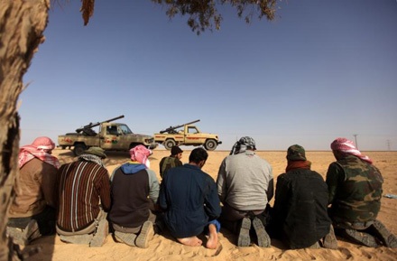 Xe bán tải, những “chiến xa” năng động - 23