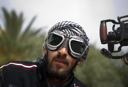 Xe bán tải, những “chiến xa” năng động - 22