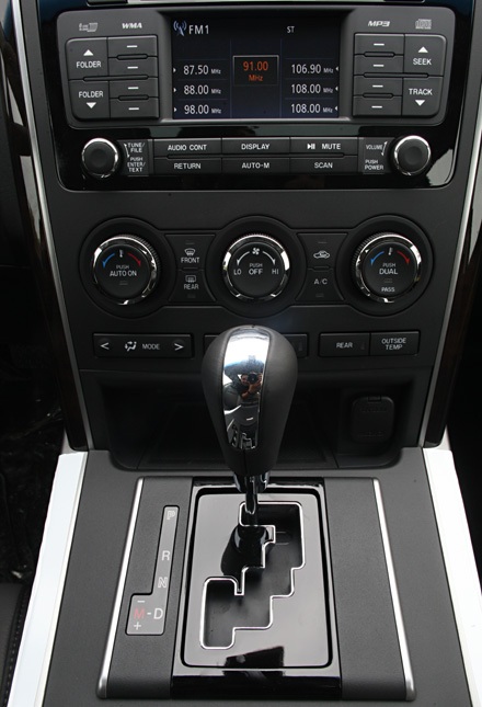 Xe CX-9 khẳng định đẳng cấp Mazda tại Việt Nam - 8 Xe CX-9 khẳng định đẳng cấp Mazda tại Việt Nam - 8