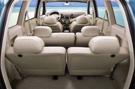 Vinastar ra mắt Mitsubishi Zinger mới - 10 Vinastar ra mắt Mitsubishi Zinger mới - 10