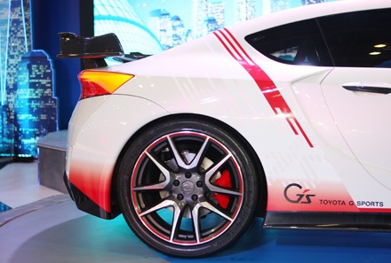 Ngắm xe “để ngắm” tại Việt Nam Motor Show 2011 - 11