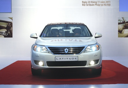 Ra mắt xe đắt nhất của Renault tại Việt Nam - 2 Ra mắt xe đắt nhất của Renault tại Việt Nam - 2