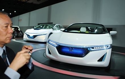 Tokyo Motor Show 2011 - Công nghệ xanh cho tương lai - 4 Tokyo Motor Show 2011 - Công nghệ xanh cho tương lai - 4