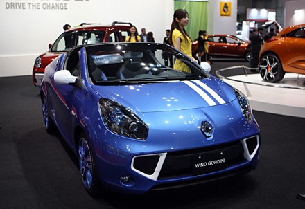 Renault - Lãng mạn kiểu Pháp - 9