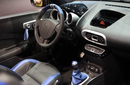 Renault - Lãng mạn kiểu Pháp - 15