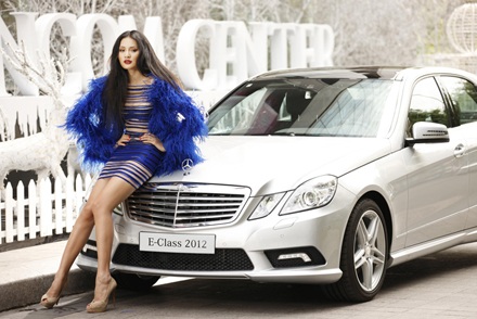 Mercedes-Benz khuyến mại cuối năm - 2 Mercedes-Benz khuyến mại cuối năm - 2
