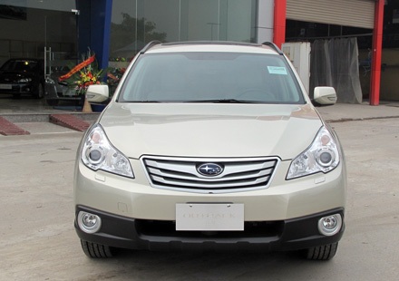Xe Subaru Outback 3.6R ra mắt thị trường Hà Nội - 2 Xe Subaru Outback 3.6R ra mắt thị trường Hà Nội - 2