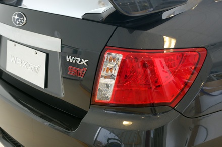 Subaru Impreza WRX 2.5 STI - Xe của niềm đam mê thực thụ - 6 Subaru Impreza WRX 2.5 STI - Xe của niềm đam mê thực thụ - 6