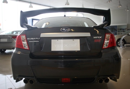 Subaru Impreza WRX 2.5 STI - Xe của niềm đam mê thực thụ - 3 Subaru Impreza WRX 2.5 STI - Xe của niềm đam mê thực thụ - 3