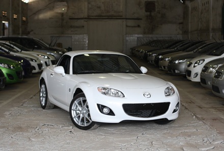 Xe thể thao MX-5 - Đồ trang sức của Mazda tại Việt Nam?