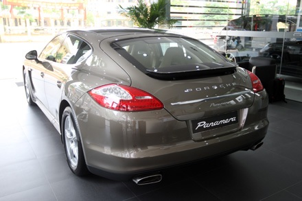 Porsche chính thức có mặt tại Hà Nội - 7