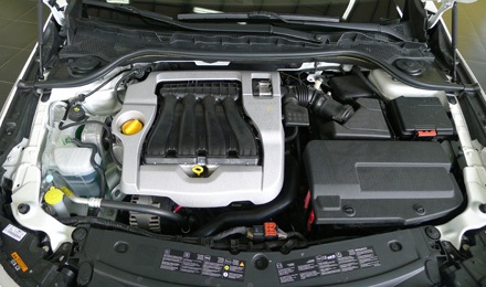 Renault Latitude có thêm phiên bản 2.0 tại Việt Nam - 1 Renault Latitude có thêm phiên bản 2.0 tại Việt Nam