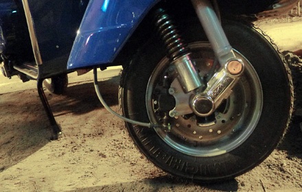 Phanh đĩa cho bánh trước