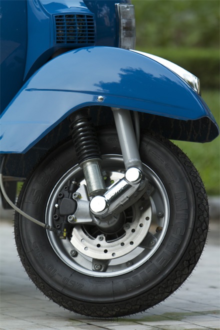 Vespa PX tái sinh tại Việt Nam - 10 Phanh đĩa