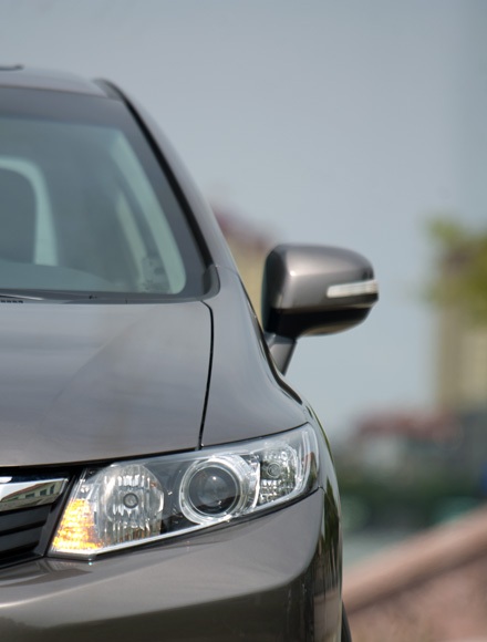 Honda Civic 2012 - Lột xác - 2 Đèn pha dạng chiếu giờ được trang bị tiêu chuẩn, g