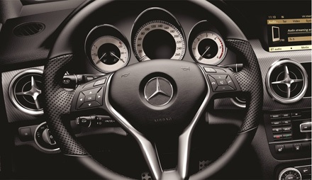 Mercedes Việt Nam chuẩn bị ra mắt xe GLK 300 mới - 7 Việt Hưng